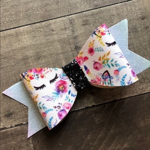 Unicorn bow